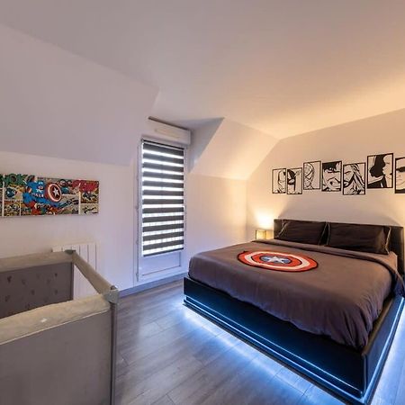 Disney Avengers Home Маньи-ле-Онгр Экстерьер фото